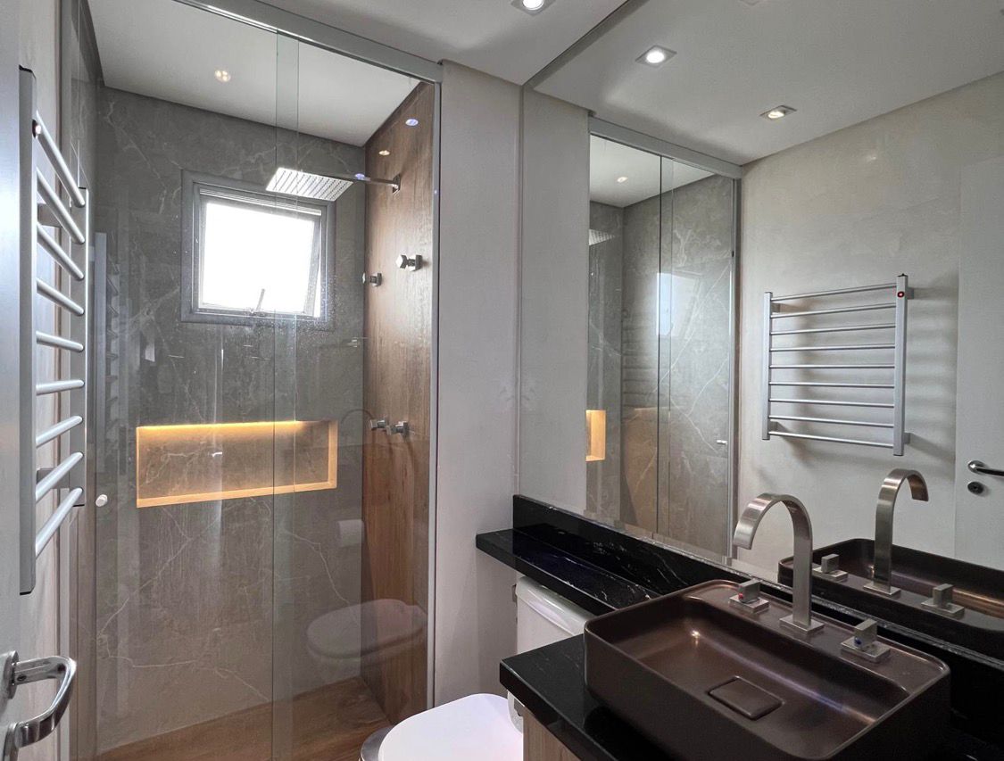 Foto 6 de Apartamento Alto Padrão para Venda Mobiliado em Alphaville | 3 suítes | 212m²  | Alpha DL