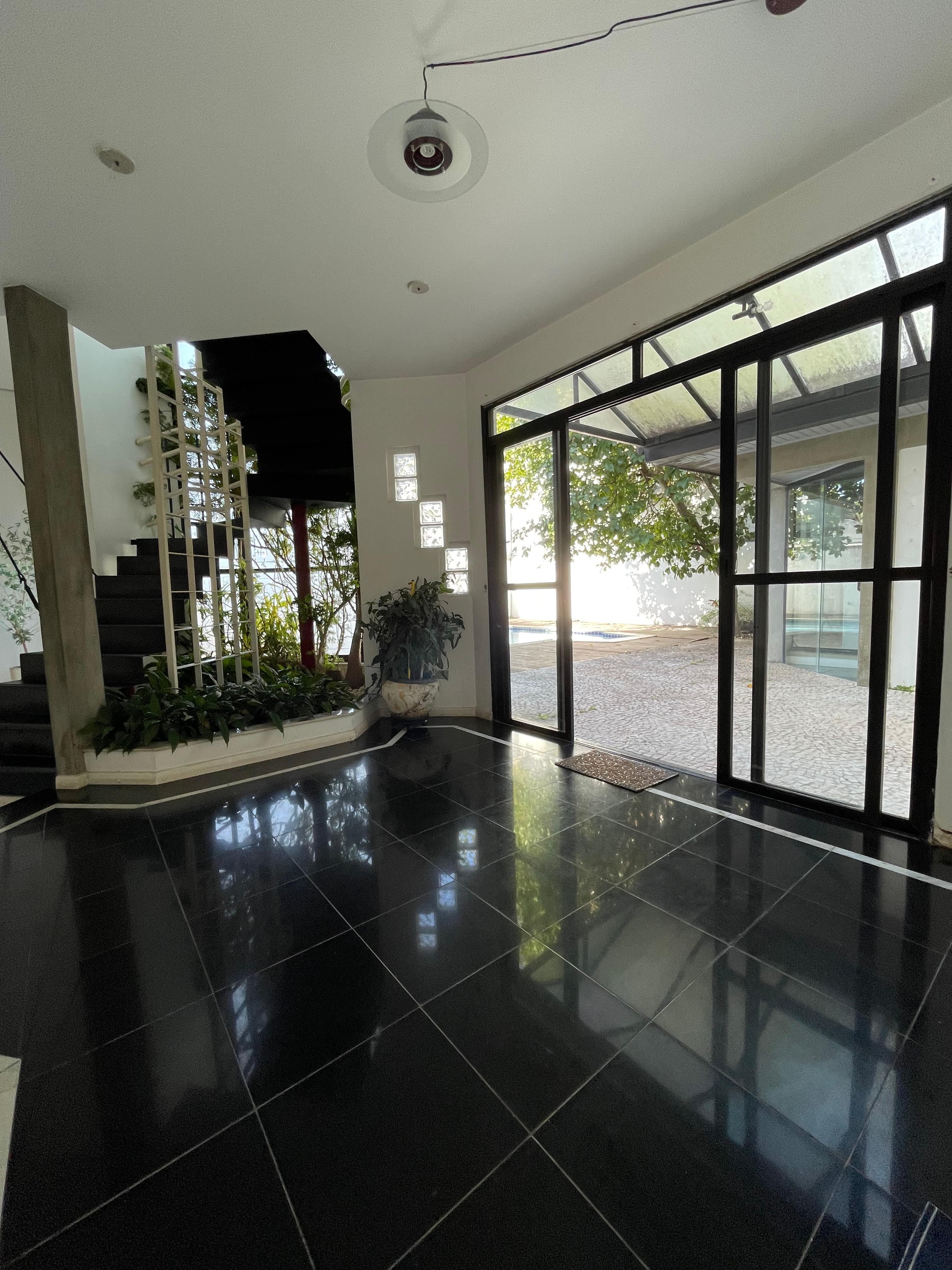 Foto 9 de Casa de Alto Padrão em Alphaville à Venda |Abaixo do Valor de Mercado | Vista Livre para Praça | Alpha DL