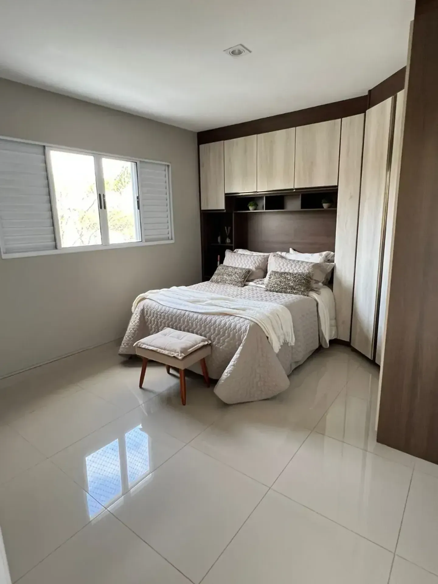 Foto 10 de Casa à Venda no Residencial 12 em Alphaville | Casa integrada | 510m² de Terreno | 4 Suítes | Alpha DL
