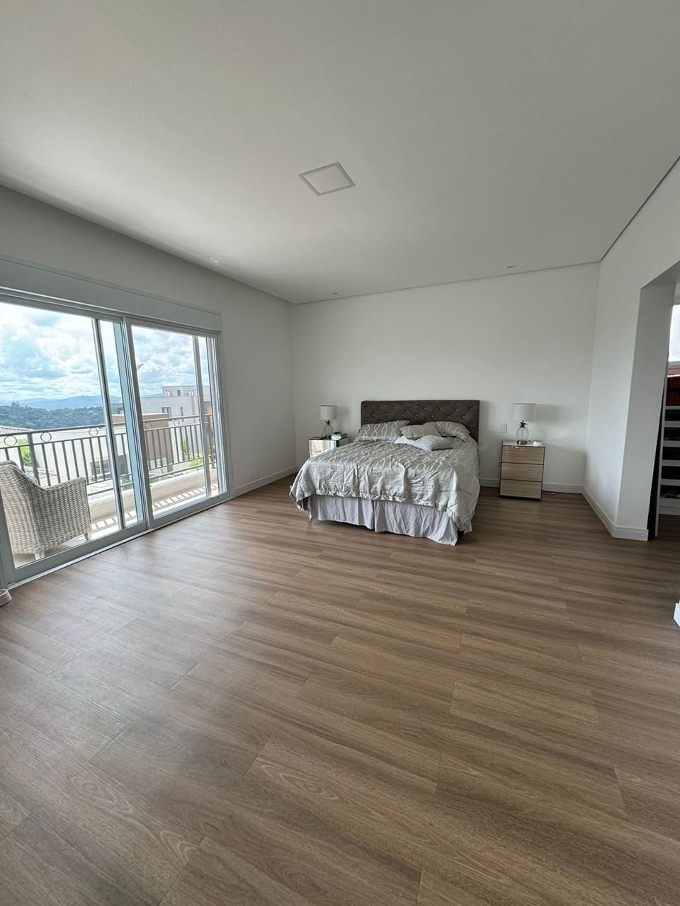 Foto 9 de Casa Alto Padrão à Venda em Alphaville  | Residencial Genesis II  | 4 Suítes  | Alpha DL