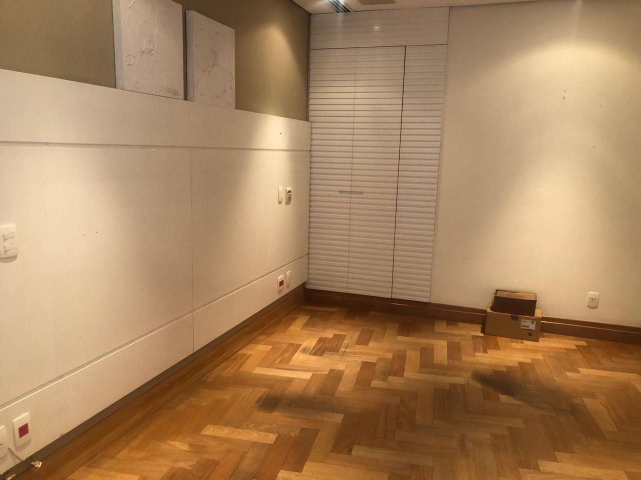 Foto 16 de Casa Alto Padrão em Alphaville | 950m² área construída | 4 Suítes | Alpha DL