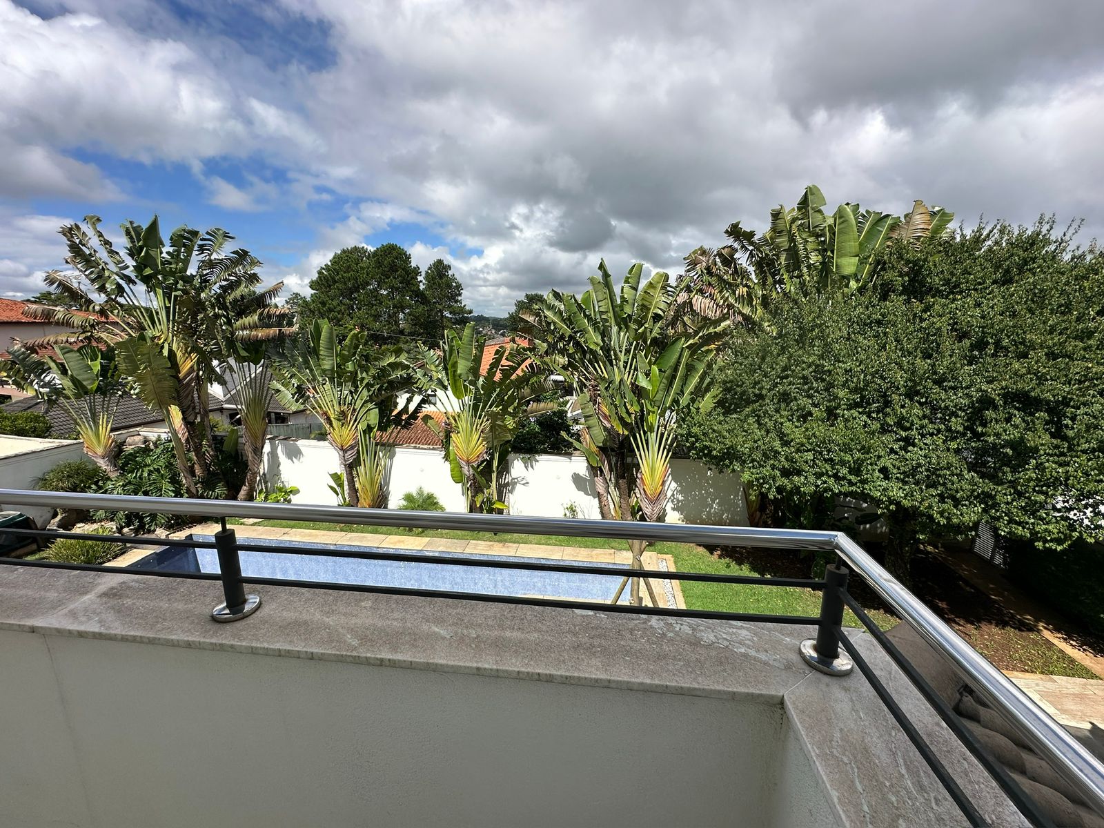 Foto 12 de Casa Alto Padrão à Venda em Aldeia da Serra | 1027m² | 4 Suítes | Área de Lazer Completa | Alpha DL