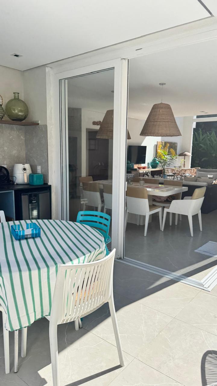 Foto 26 de Casa na Praia à Venda no Guarujá | Praia Pernambuco Guarujá | Alpha DL