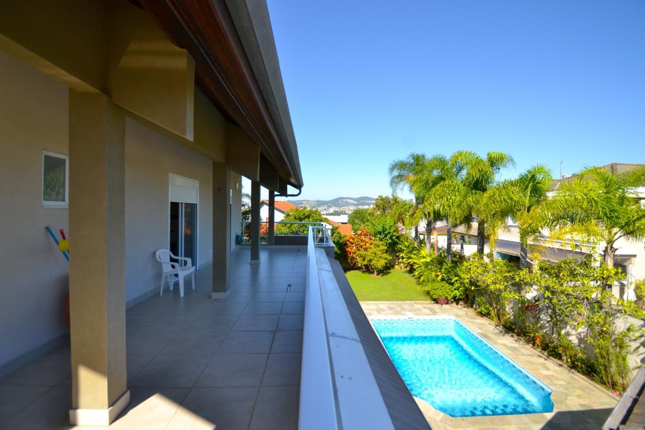 Foto 21 de Casa à venda em Alphaville com 2 Lotes | 850m² de Terreno | 4 suítes | Pomar | Área Gourmet | Alpha DL