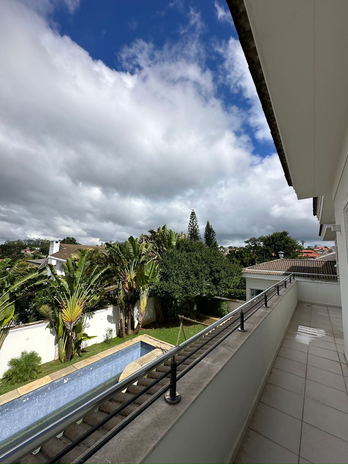 Foto 10 de Casa Alto Padrão à Venda em Aldeia da Serra | 1027m² | 4 Suítes | Área de Lazer Completa | Alpha DL