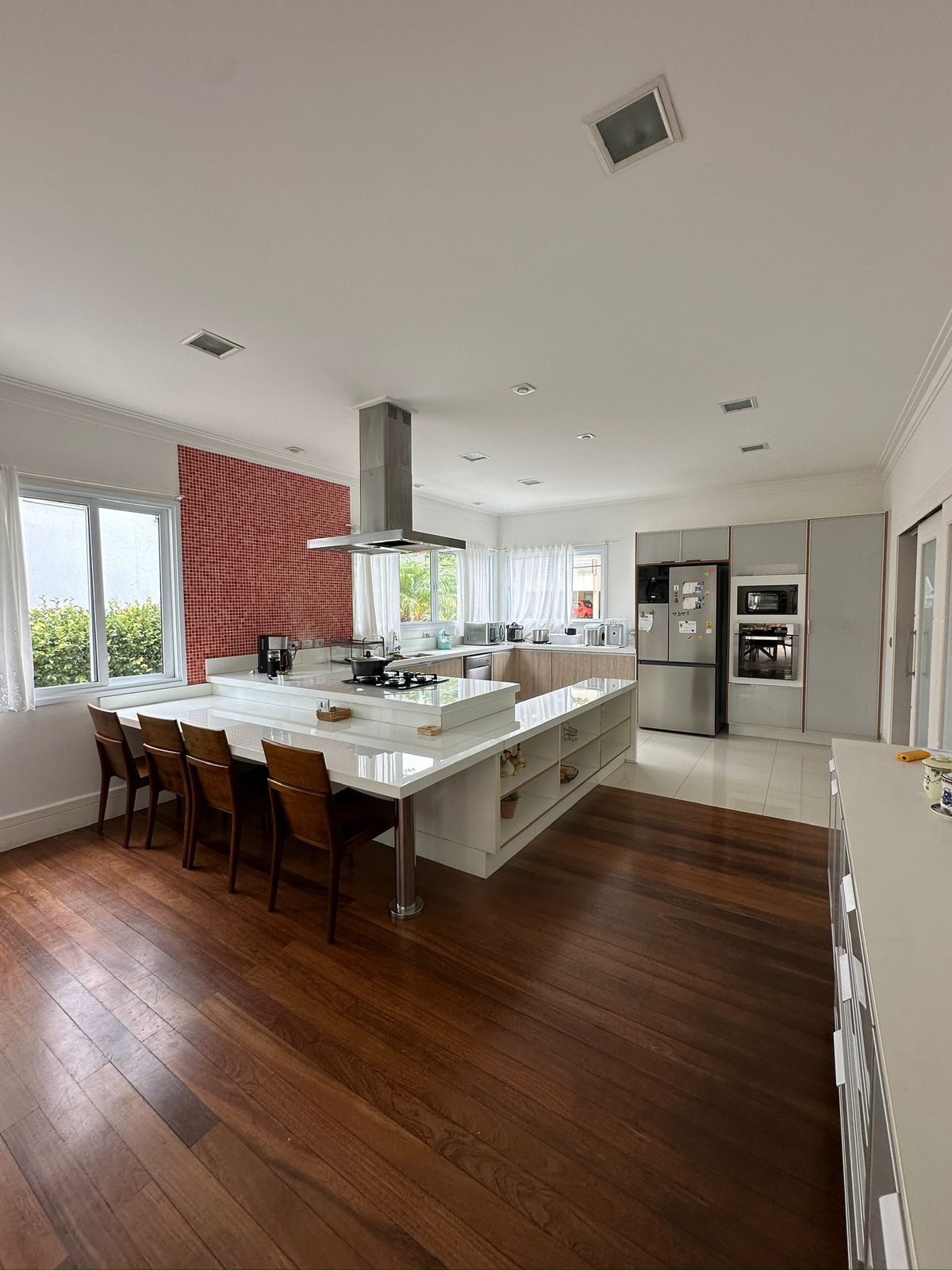 Foto 30 de Casa Alto Padrão à Venda em Aldeia da Serra | 1027m² | 4 Suítes | Área de Lazer Completa | Alpha DL