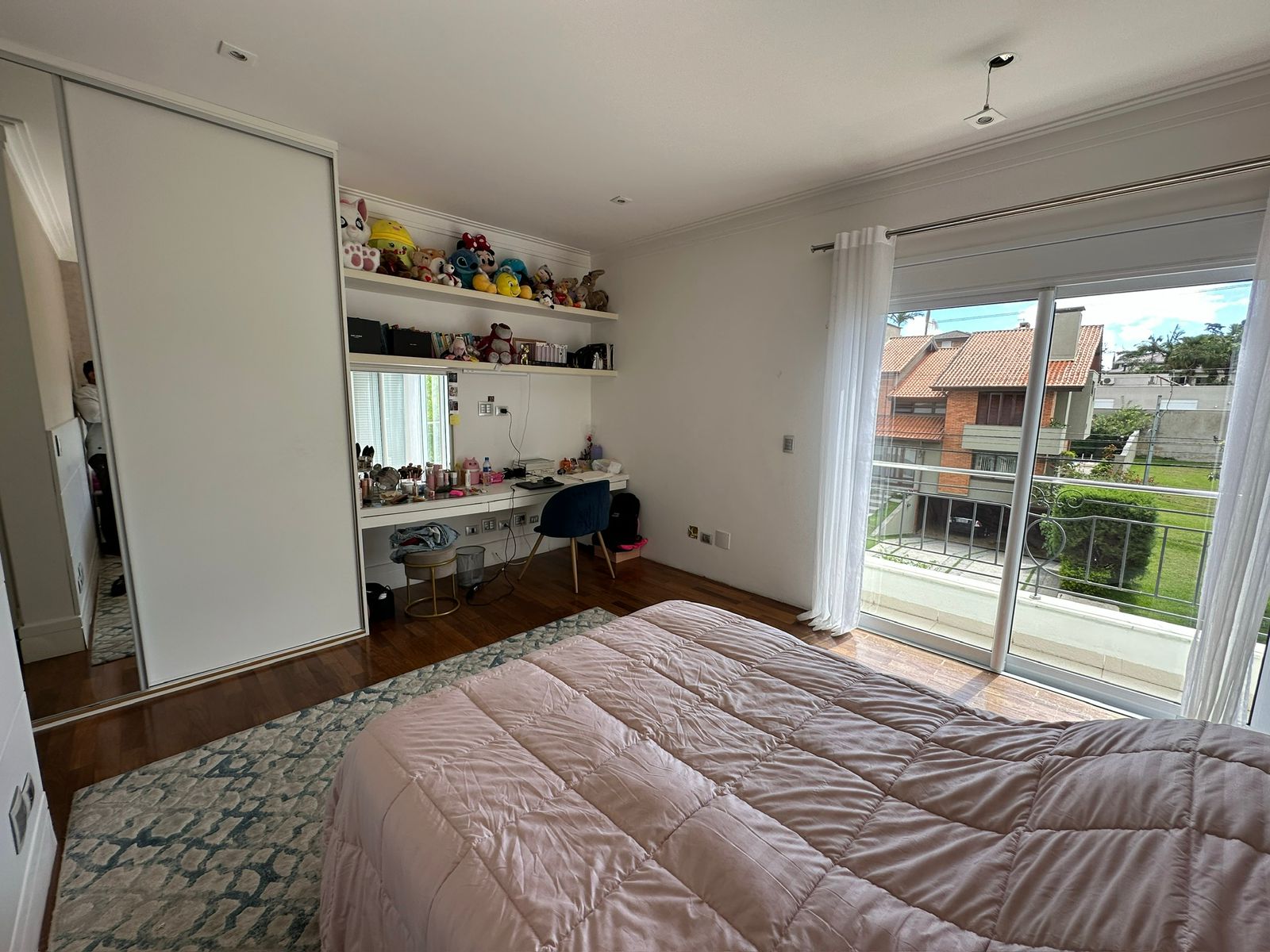 Foto 52 de Casa Alto Padrão à Venda em Aldeia da Serra | 1027m² | 4 Suítes | Área de Lazer Completa | Alpha DL