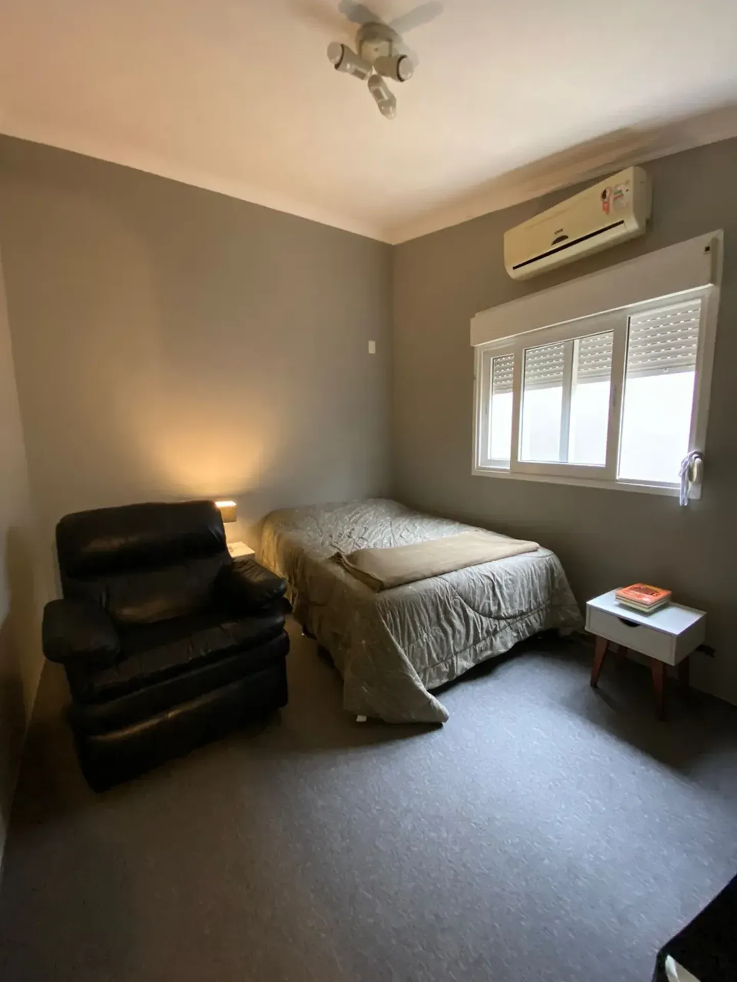 Foto 13 de Casa à Venda em Alphaville  Residencial 1 | 707m² de Terreno | Ambientes integrados | Alpha DL