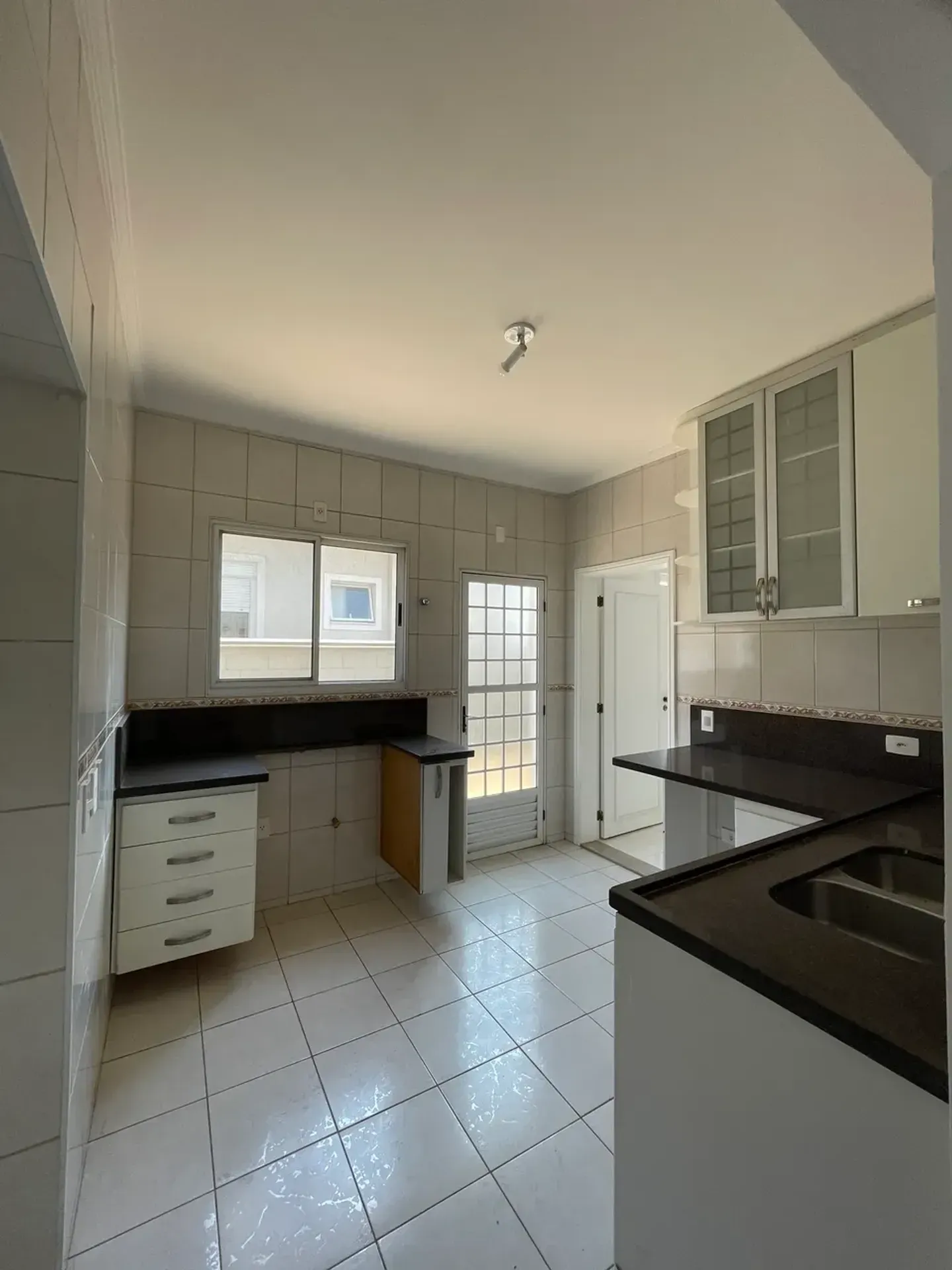 Foto 8 de Casa com 850m² de Terreno | 620m² de Construção | 4 Suítes | Investidores | Alpha DL