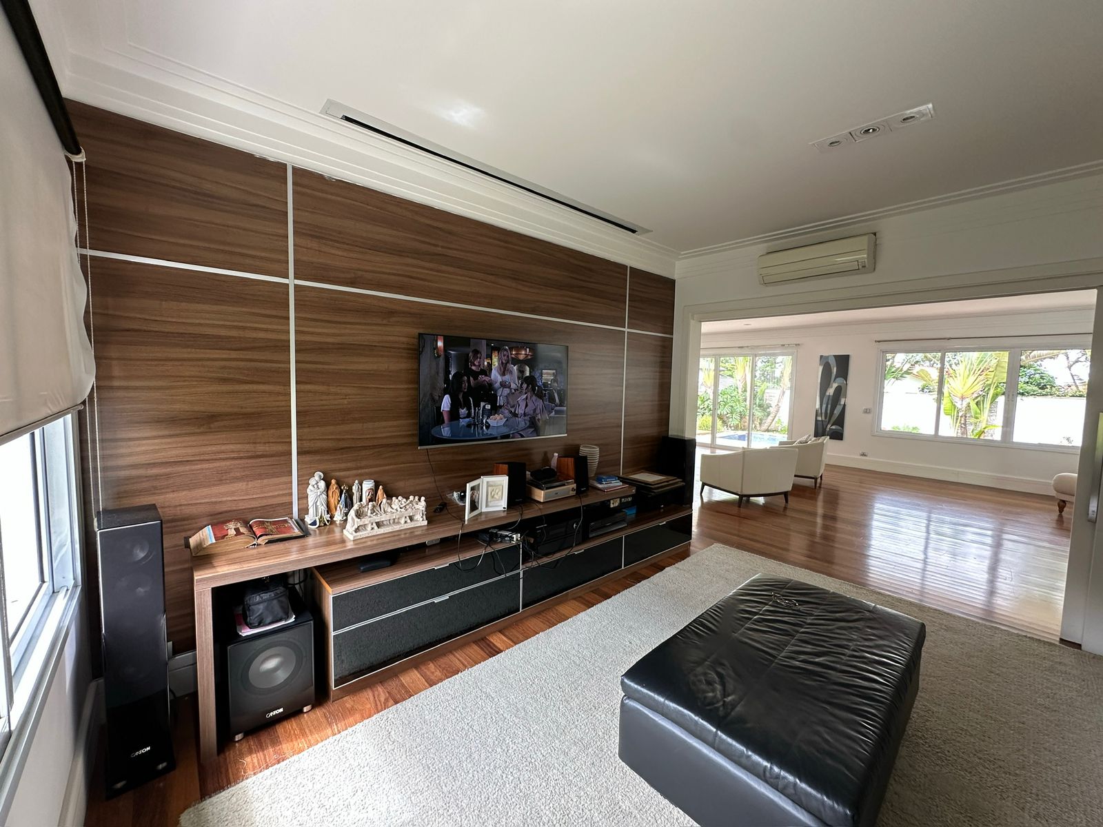 Foto 21 de Casa Alto Padrão à Venda em Aldeia da Serra | 1027m² | 4 Suítes | Área de Lazer Completa | Alpha DL