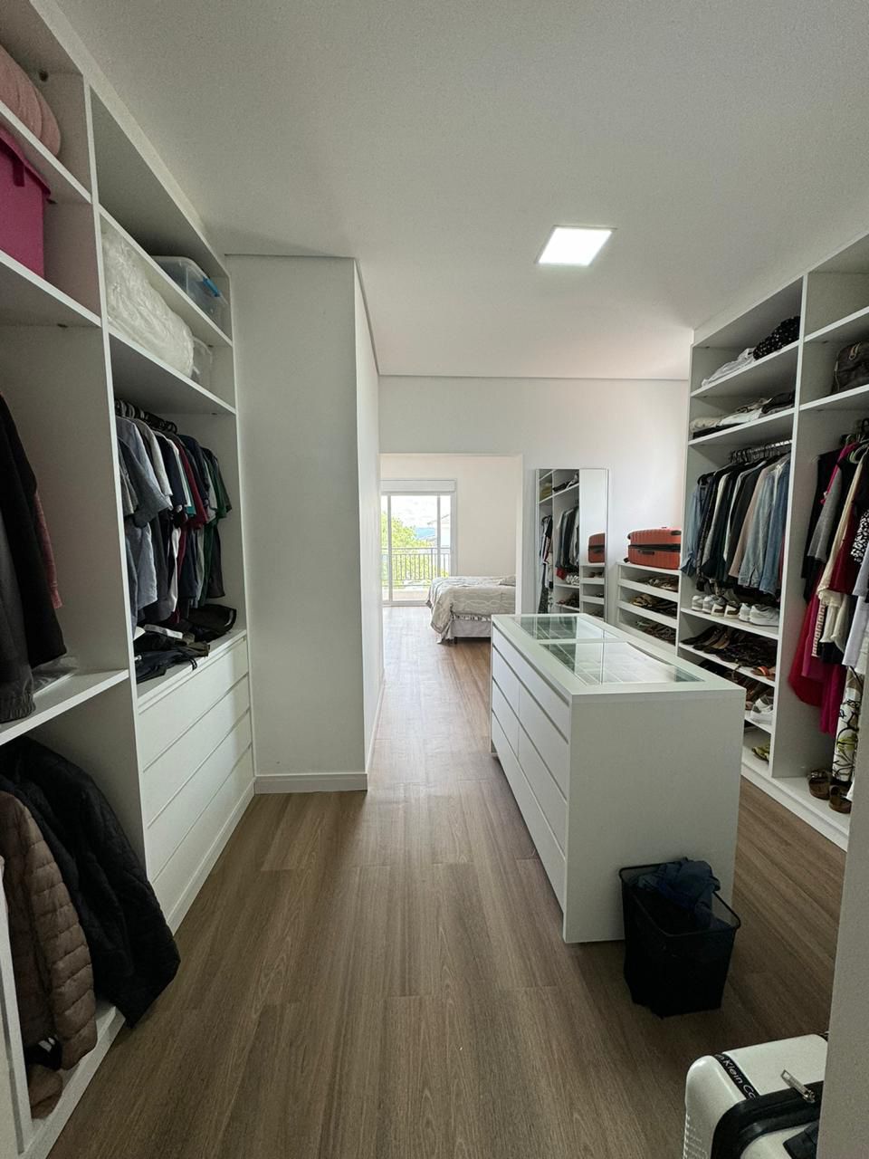 Foto 10 de Casa Alto Padrão à Venda em Alphaville  | Residencial Genesis II  | 4 Suítes  | Alpha DL