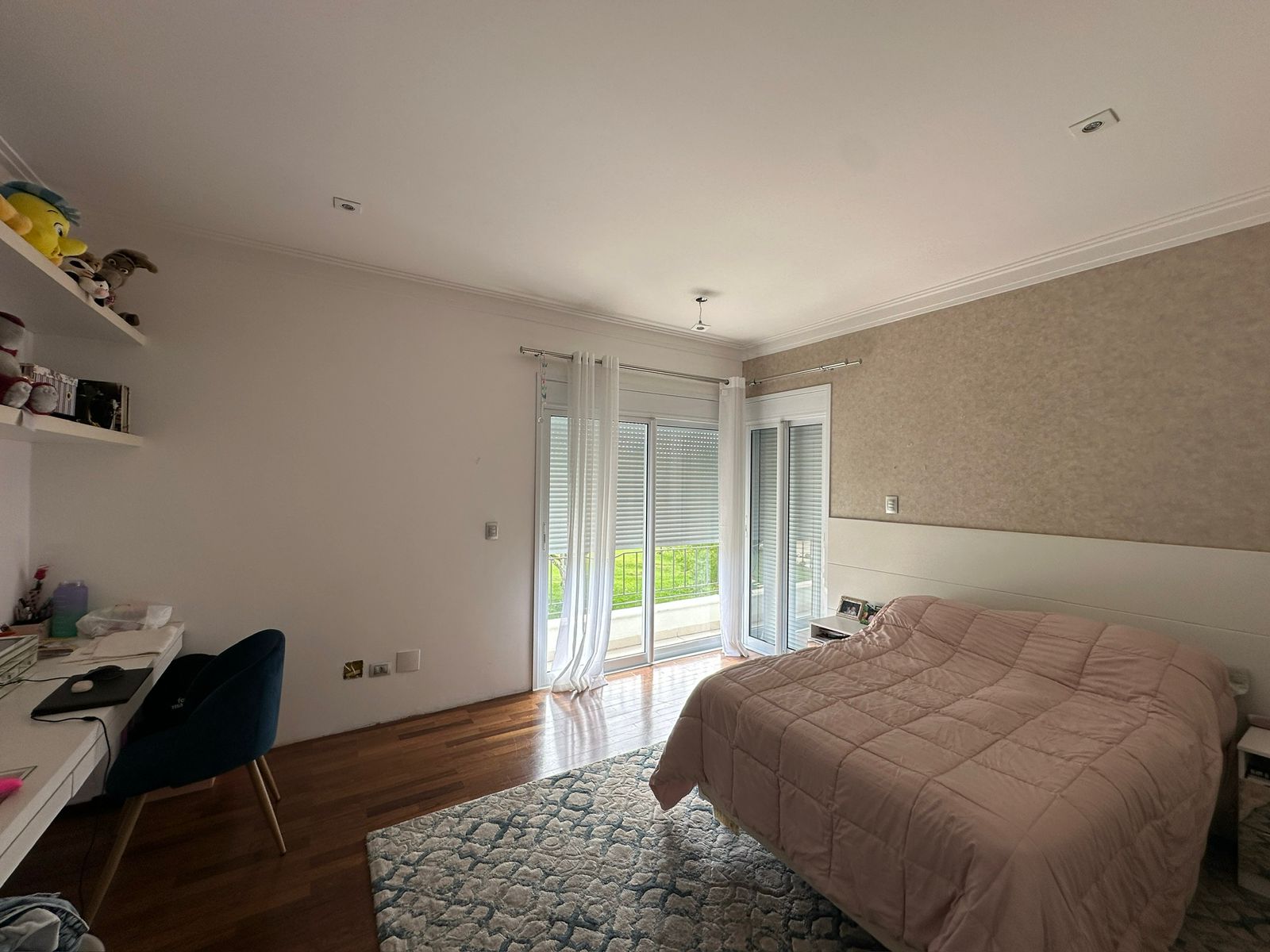 Foto 53 de Casa Alto Padrão à Venda em Aldeia da Serra | 1027m² | 4 Suítes | Área de Lazer Completa | Alpha DL