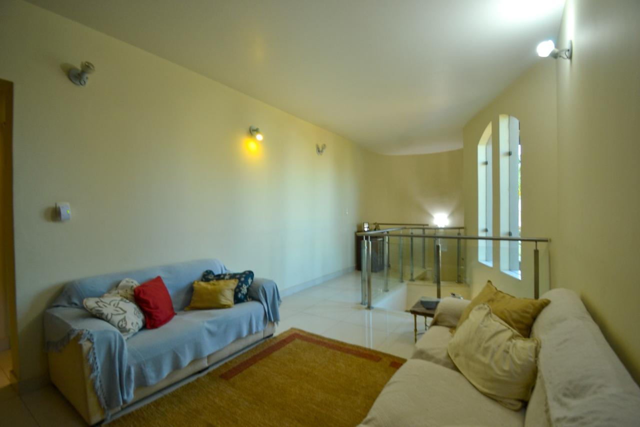 Foto 20 de Casa à venda em Alphaville com 2 Lotes | 850m² de Terreno | 4 suítes | Pomar | Área Gourmet | Alpha DL