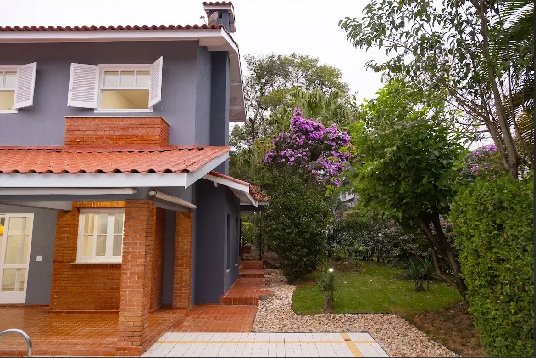 Foto 8 de Casa de Esquina para Locação | Área Não Edificante | Alphaville | Reformada | Piscina | Alpha DL