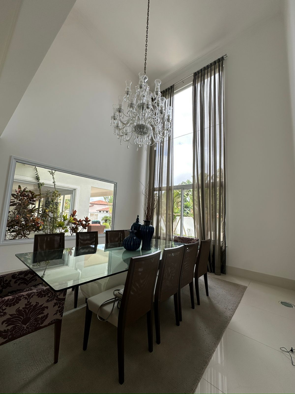 Foto 39 de Casa Alto Padrão à Venda em Aldeia da Serra | 1027m² | 4 Suítes | Área de Lazer Completa | Alpha DL