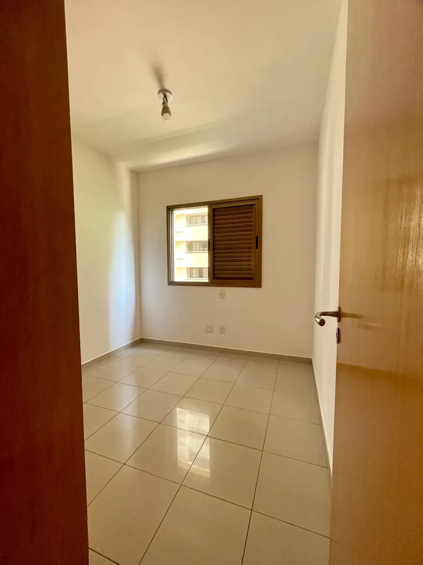 Foto 17 de Apartamento disponível para venda em Alphaville | Zona Central de Alphaville | 2 Dormitórios | Alpha DL