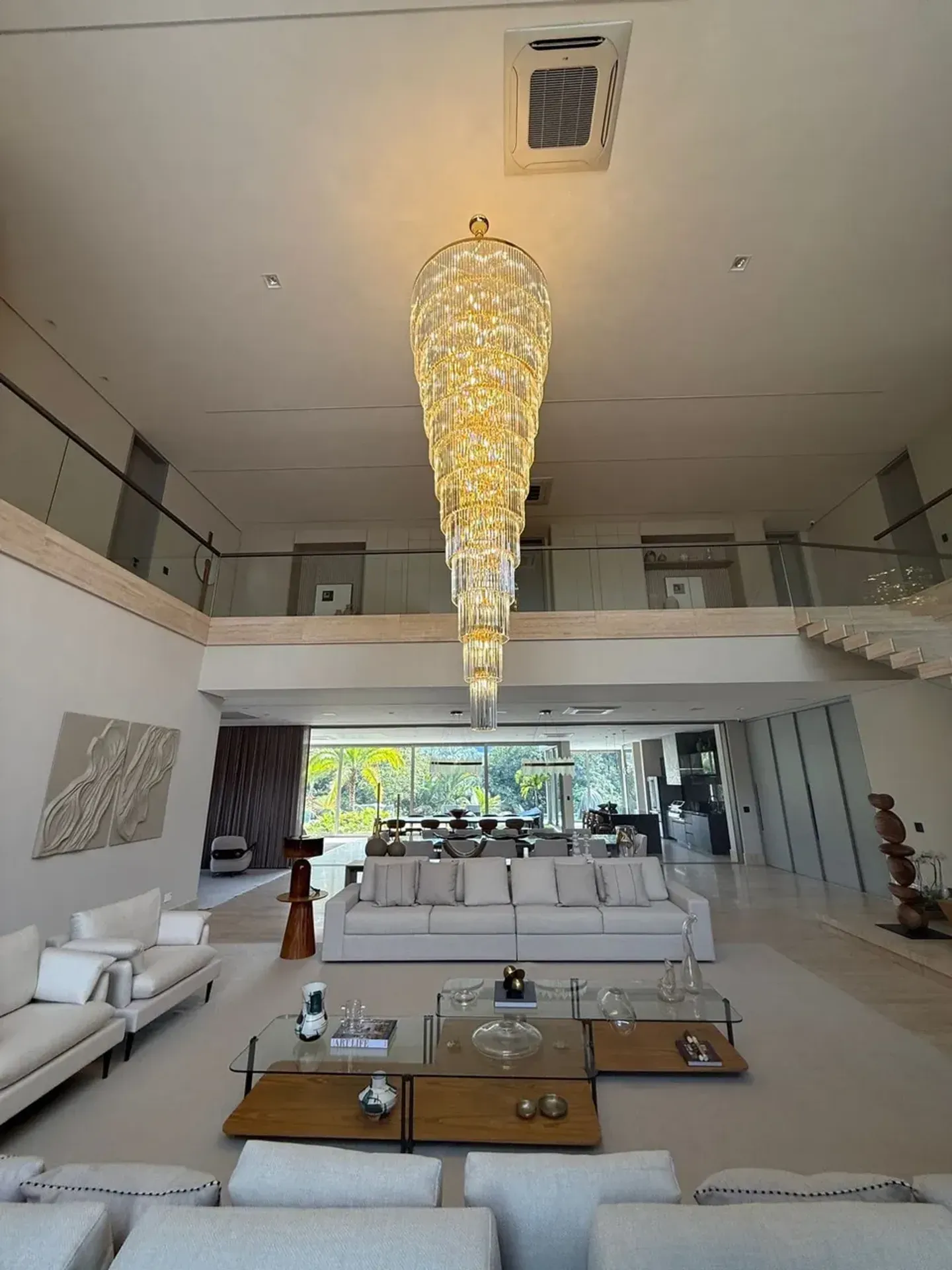 Foto 6 de Mansão Exclusiva à venda em Alphaville/Tamboré |  6 Suítes | 1810m² de Área Útil | 1200m² de Terreno | Alpha DL