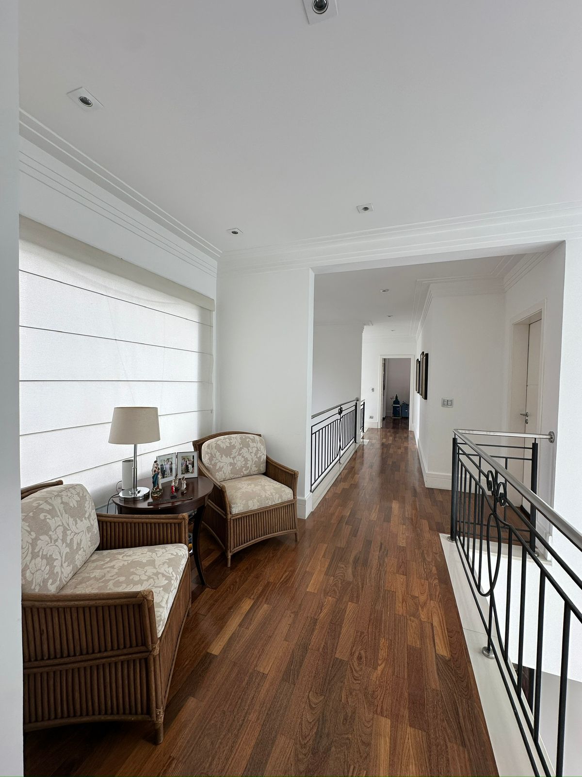 Foto 48 de Casa Alto Padrão à Venda em Aldeia da Serra | 1027m² | 4 Suítes | Área de Lazer Completa | Alpha DL