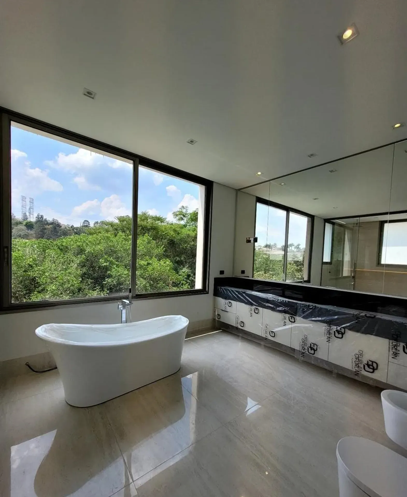 Foto 23 de Mansão Exclusiva à venda em Alphaville/Tamboré |  6 Suítes | 1810m² de Área Útil | 1200m² de Terreno | Alpha DL