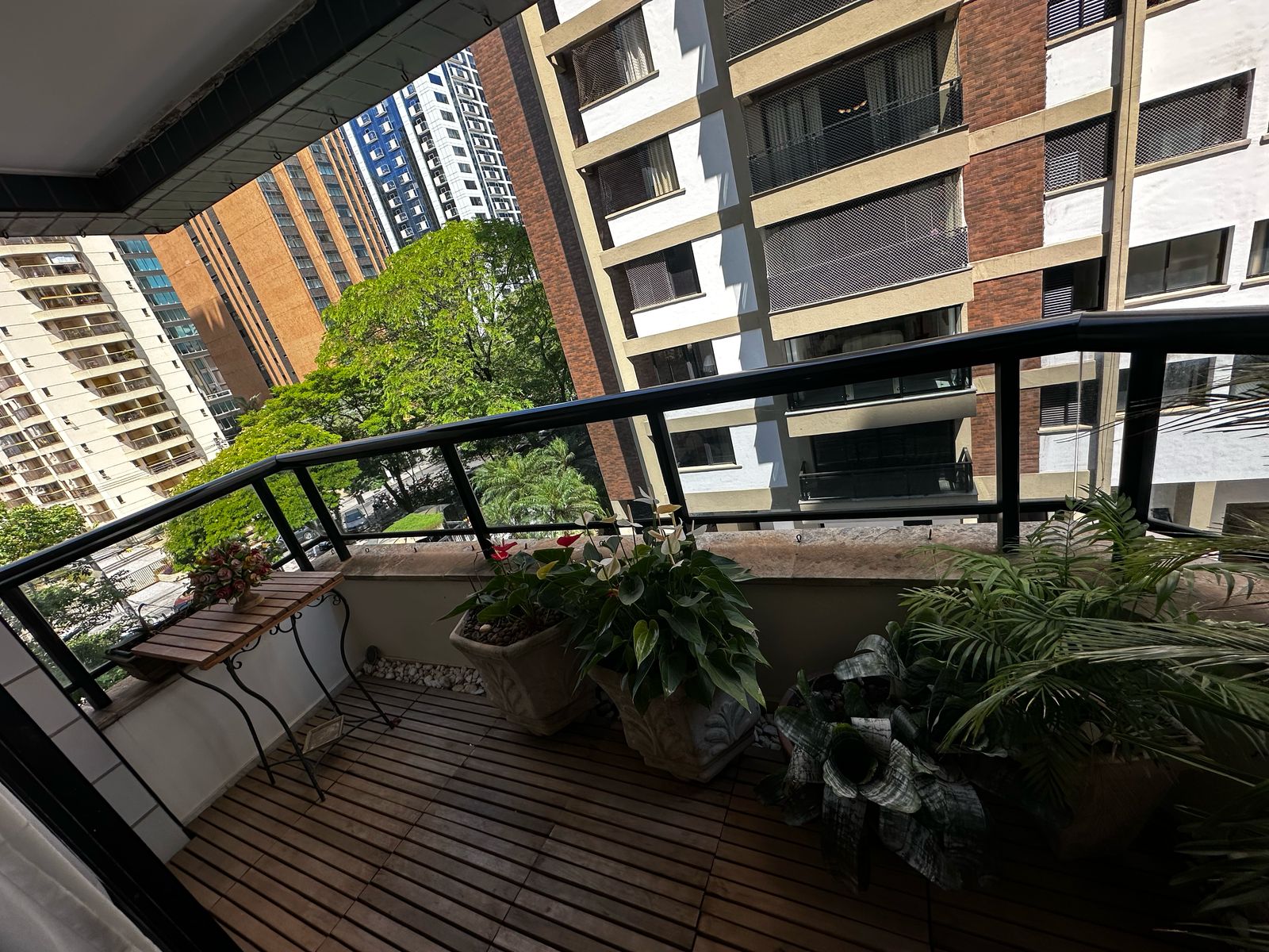 Foto 17 de Apartamento à venda em Alphaville |Alameda Cauaxi Alphaville | 168m² | Dormitórios com sacadas | Alpha DL